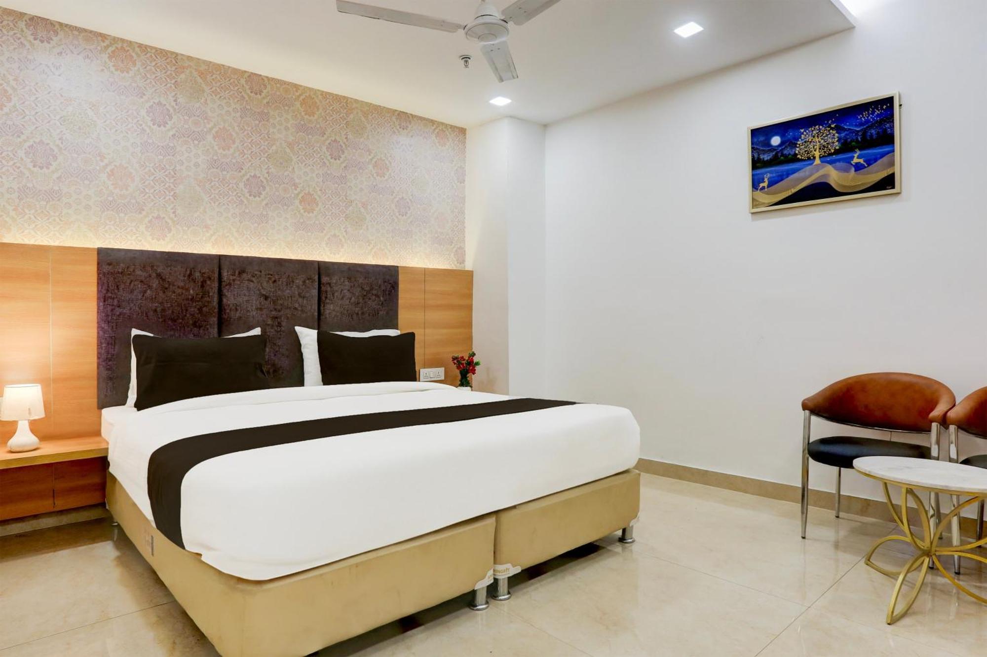 Palette Calista Premium Resort Samalkha Eksteriør billede