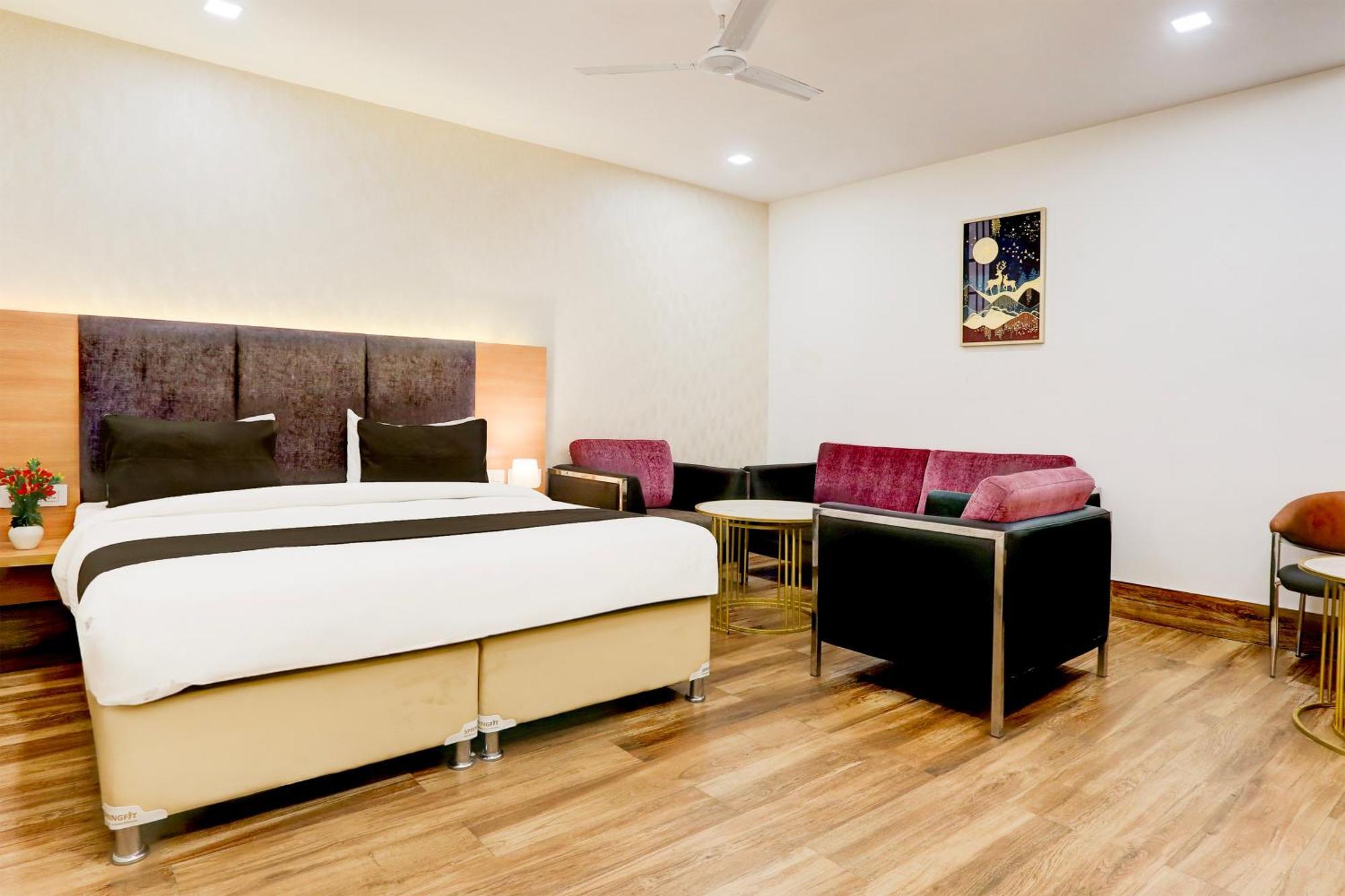 Palette Calista Premium Resort Samalkha Eksteriør billede